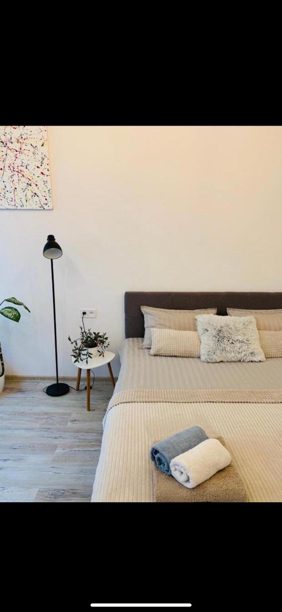 Apartment Vip Virmenska Street Lviv Eksteriør billede